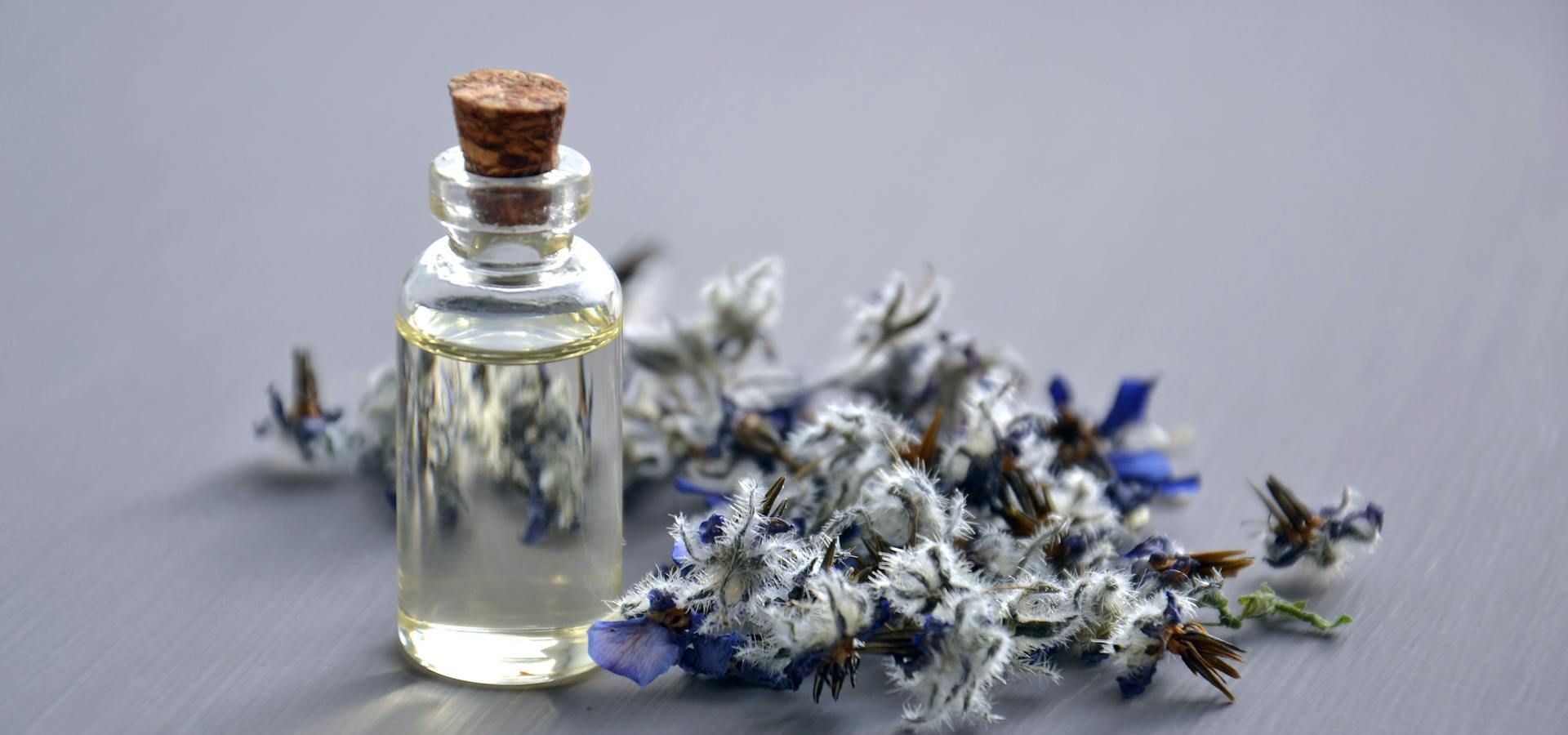 Aromatherapie: 8 Fakten, die du über ätherische Öle wissen solltest