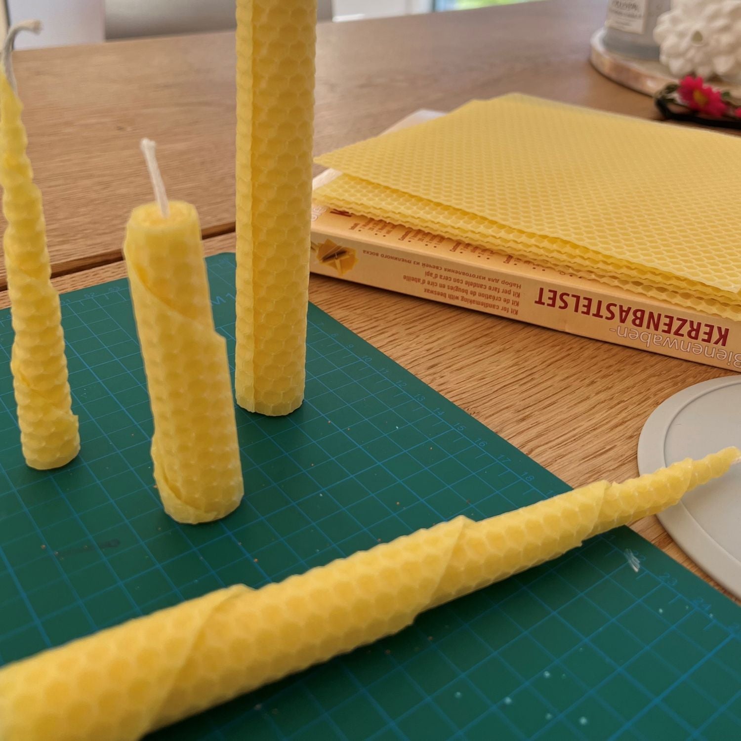 Bienenwaben-Kerzenbastelset